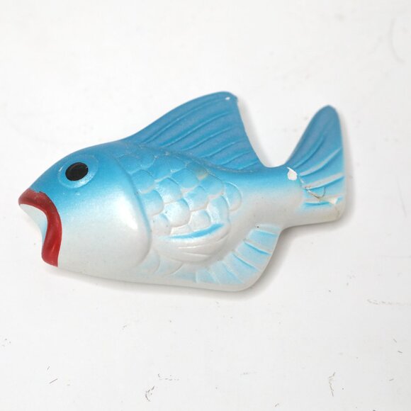 Vintage Miller Studio Chalkware Fish Iridescent Kitschy Big Lips Lashes x 3 MCM - Picture 7 of 12